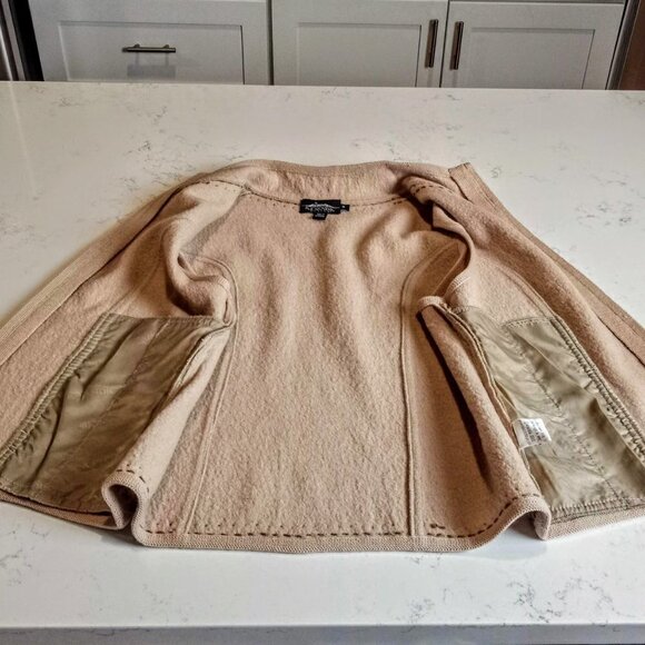 Icelandic Design Beige Topstitch Wool Zip Vest - Picture 5 of 8